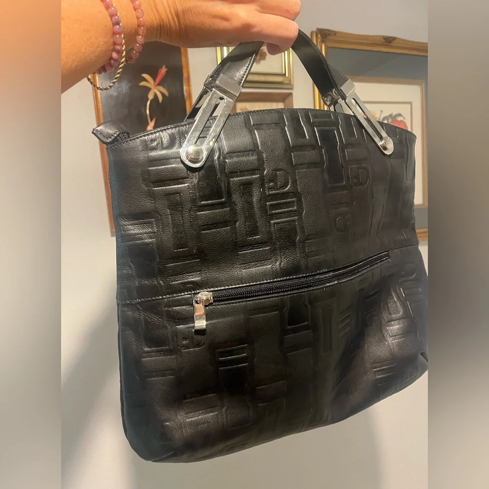 100% Genuine Leather Due Fratelli black and silver handbag. - Picture 5 of 10